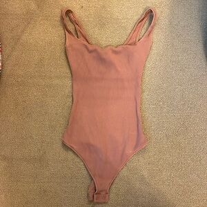 SKIMS XS Rose Colored Bodysuit